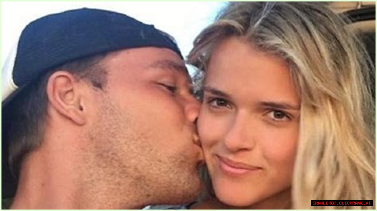 Who is Lincoln Lewis Dating Now? -Past Relationships, Current Relationship Status, Rumours, and Facts